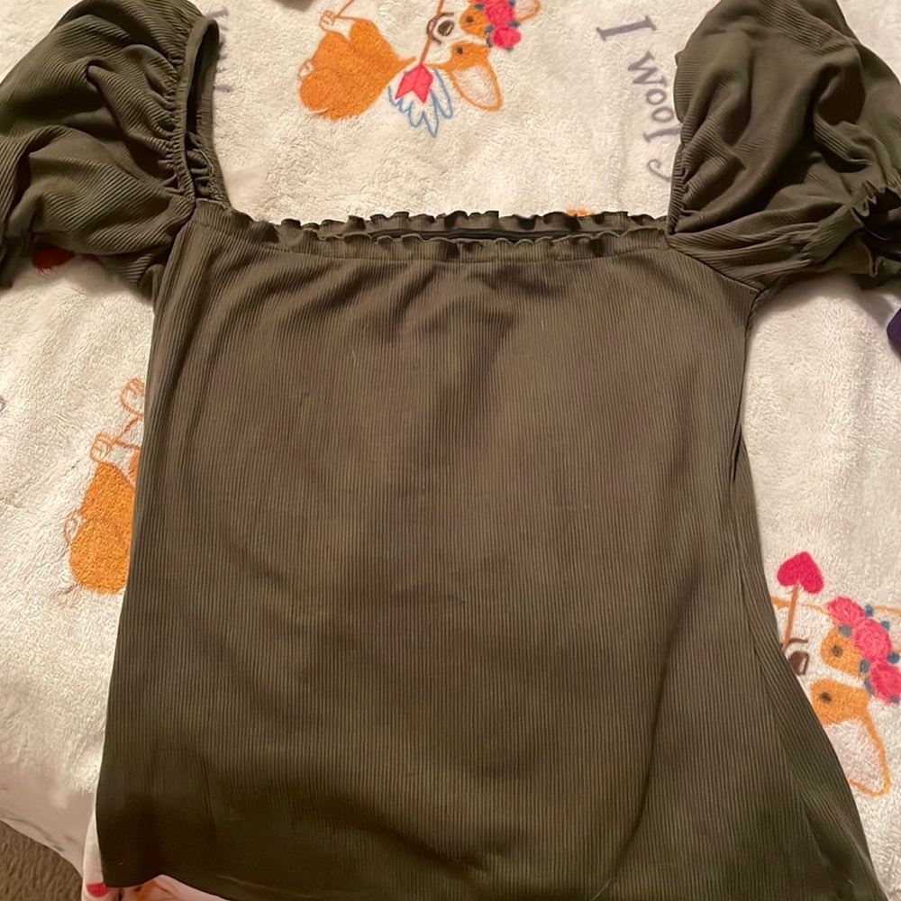 Green on or off the shoulder shirt